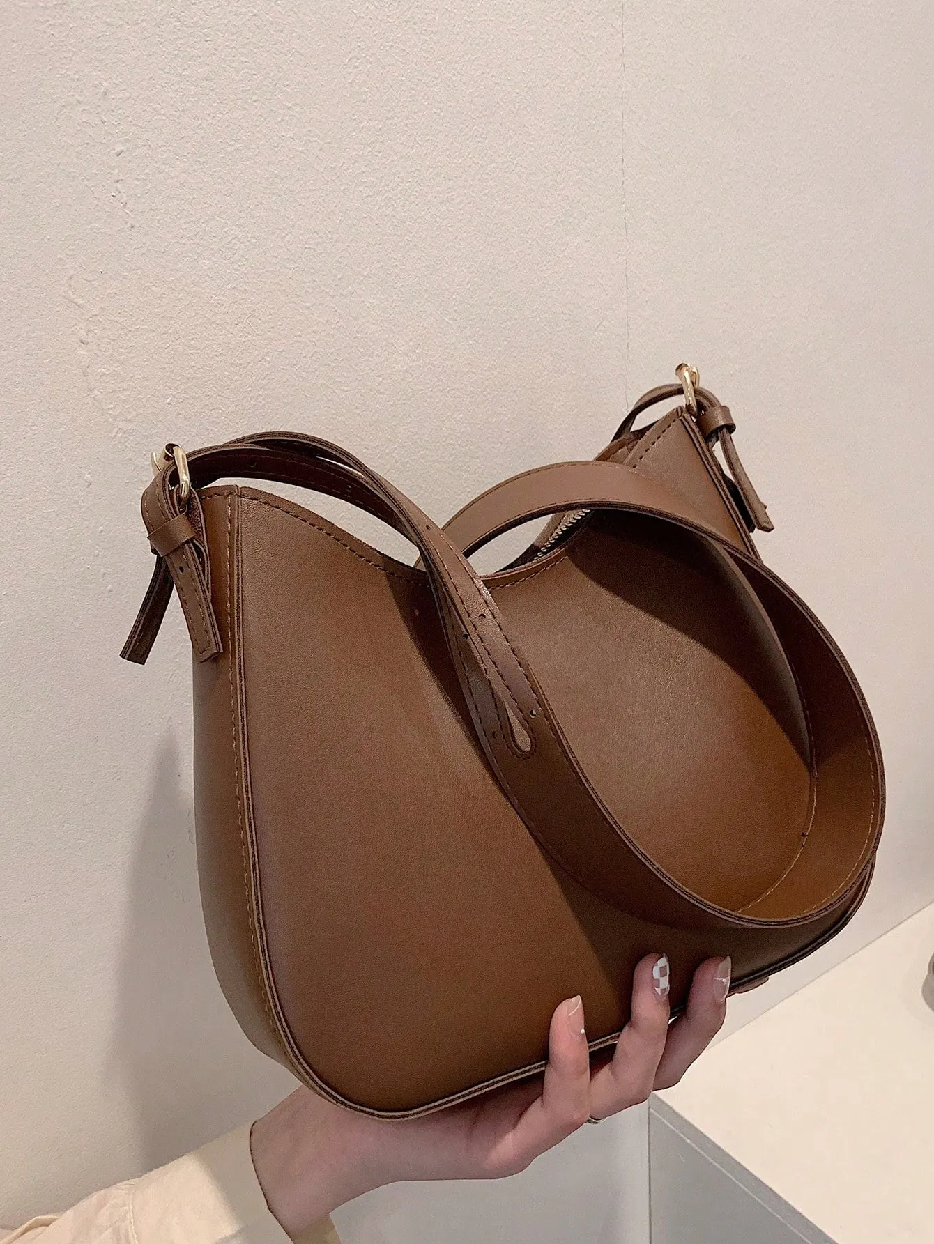 1pc Brown Simple Shoulder Bag