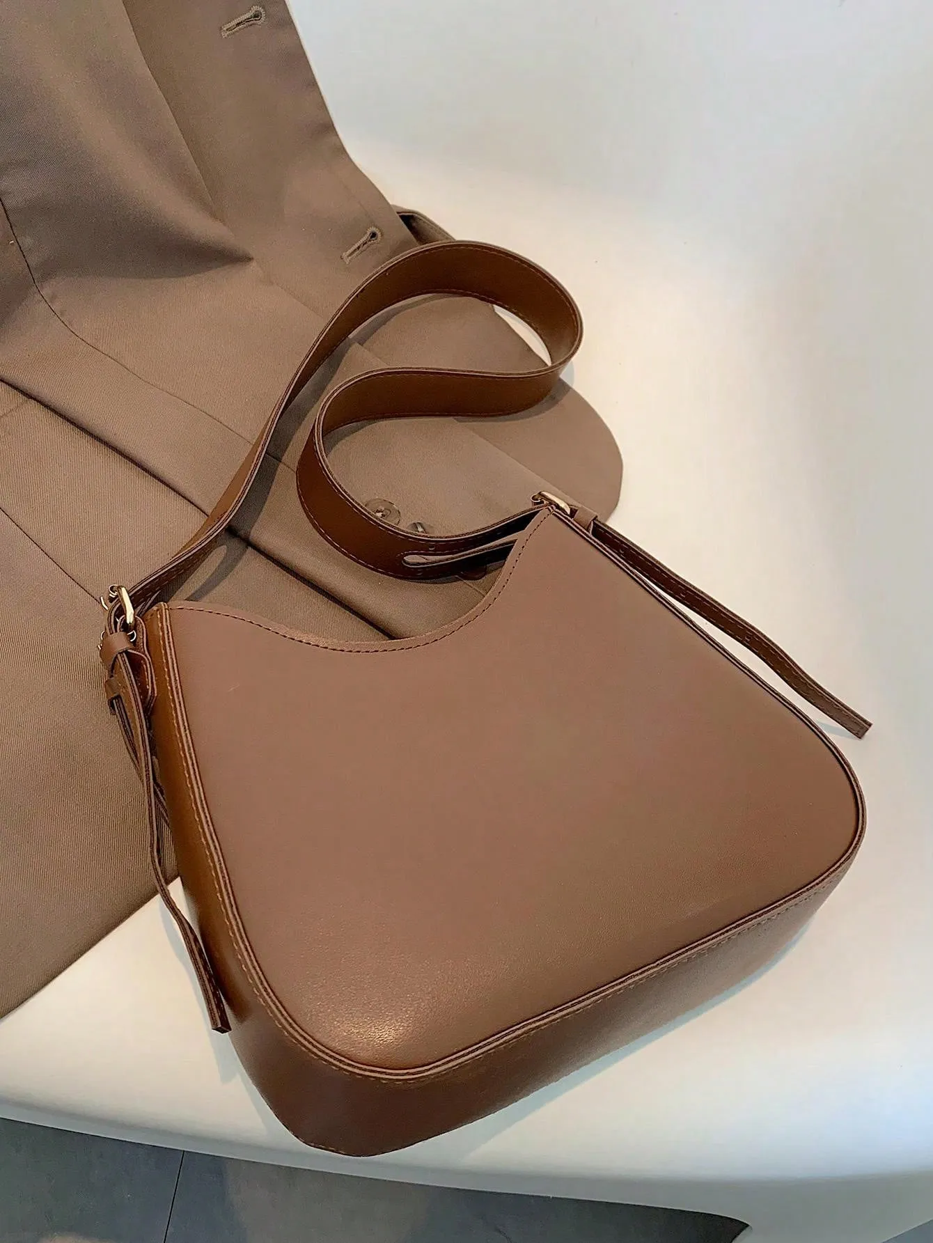 1pc Brown Simple Shoulder Bag