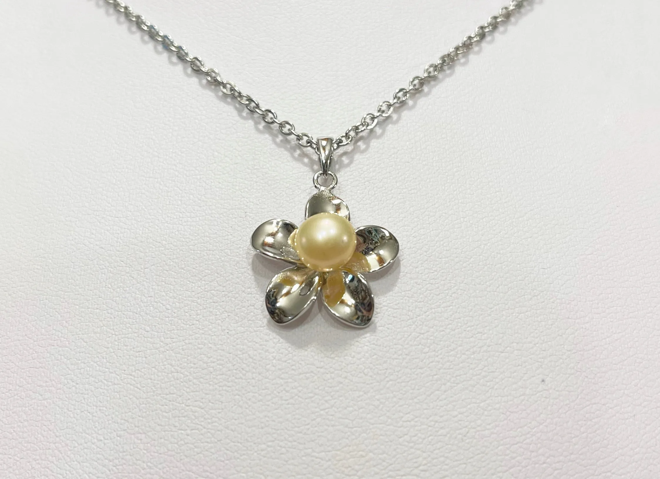 204 - Pendant Mount: Simple Flower - Sterling Silver