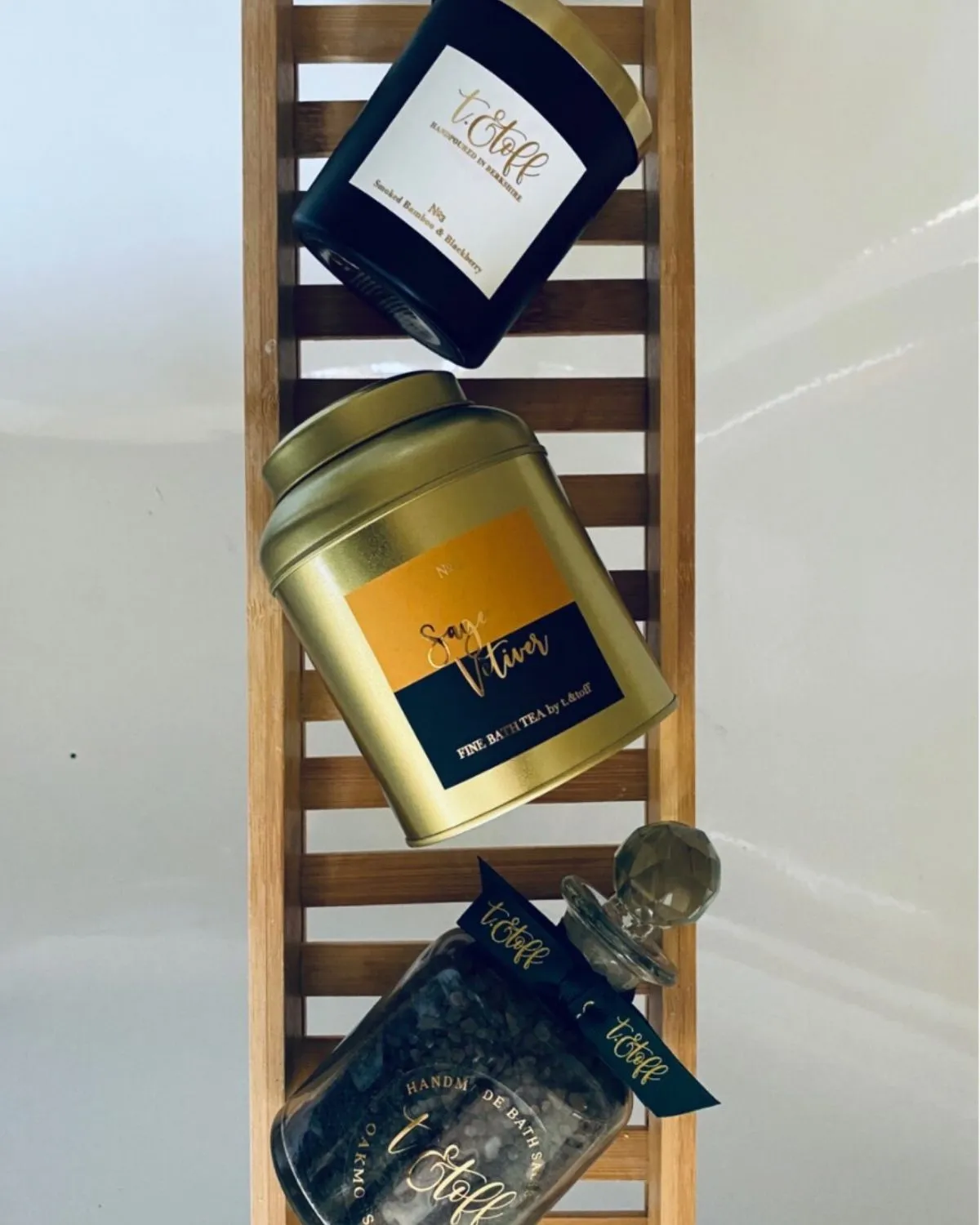 №3 Smoked Bamboo   Blackberry Candle