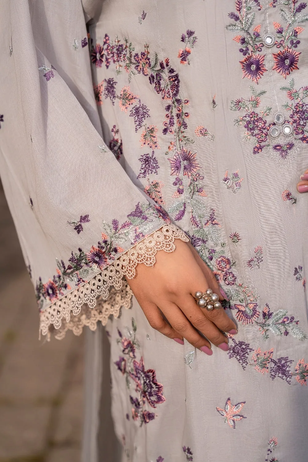 3PC Unstitched | Embroidered Lawn Suit | Slub Lawn Dupatta