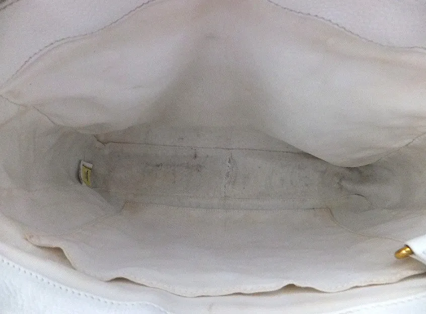 Authentic Chanel Caviar White (GST)
