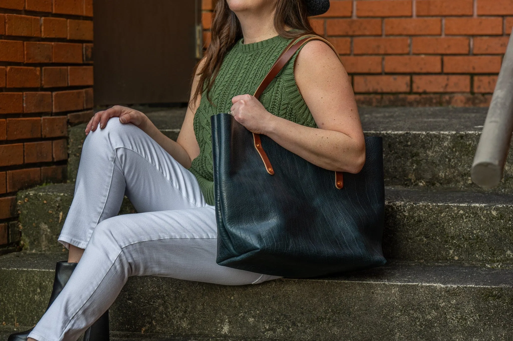AVERY LEATHER TOTE BAG - LARGE - INDIGO BISON