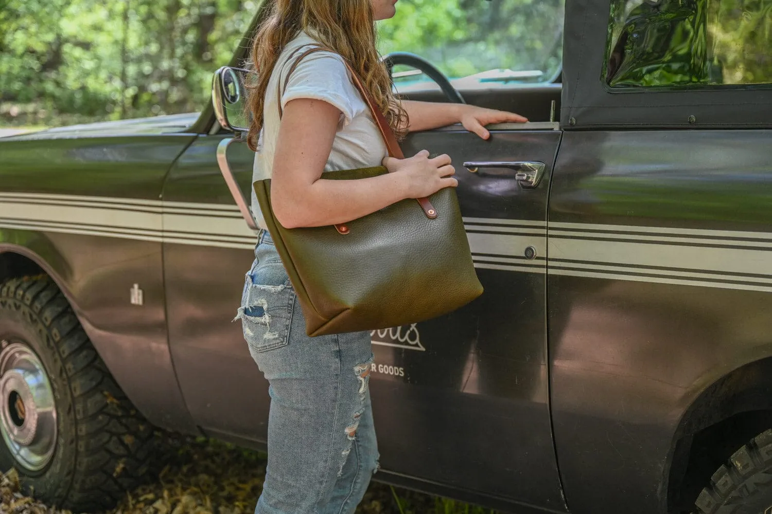 AVERY LEATHER TOTE BAG - MEDIUM - OLIVE