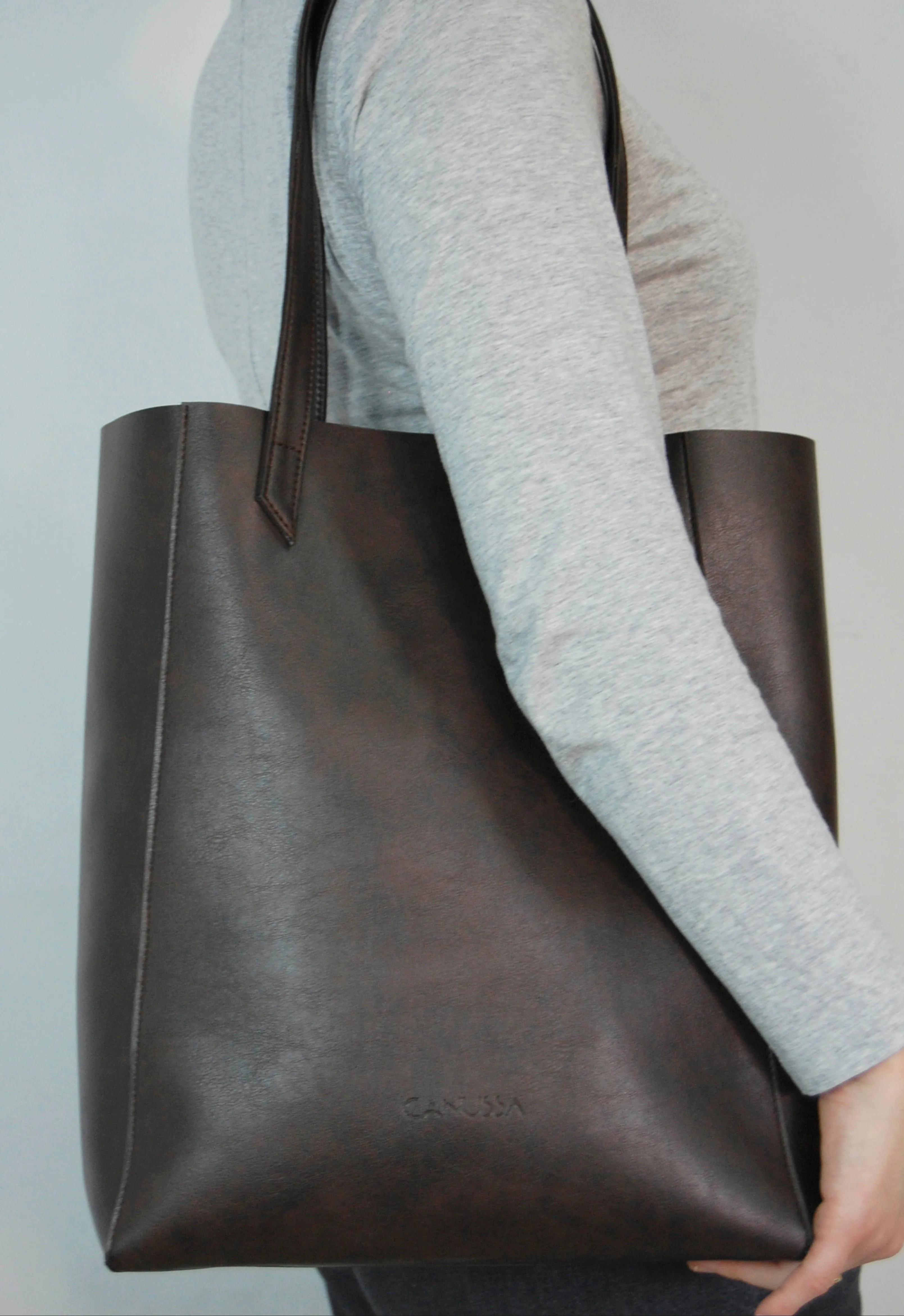 Basic Vegan Leather Everyday Tote Bag | Chocolate