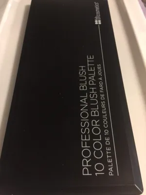 BH COSMETICS PROFESSIONAL BLUSH PALETTE