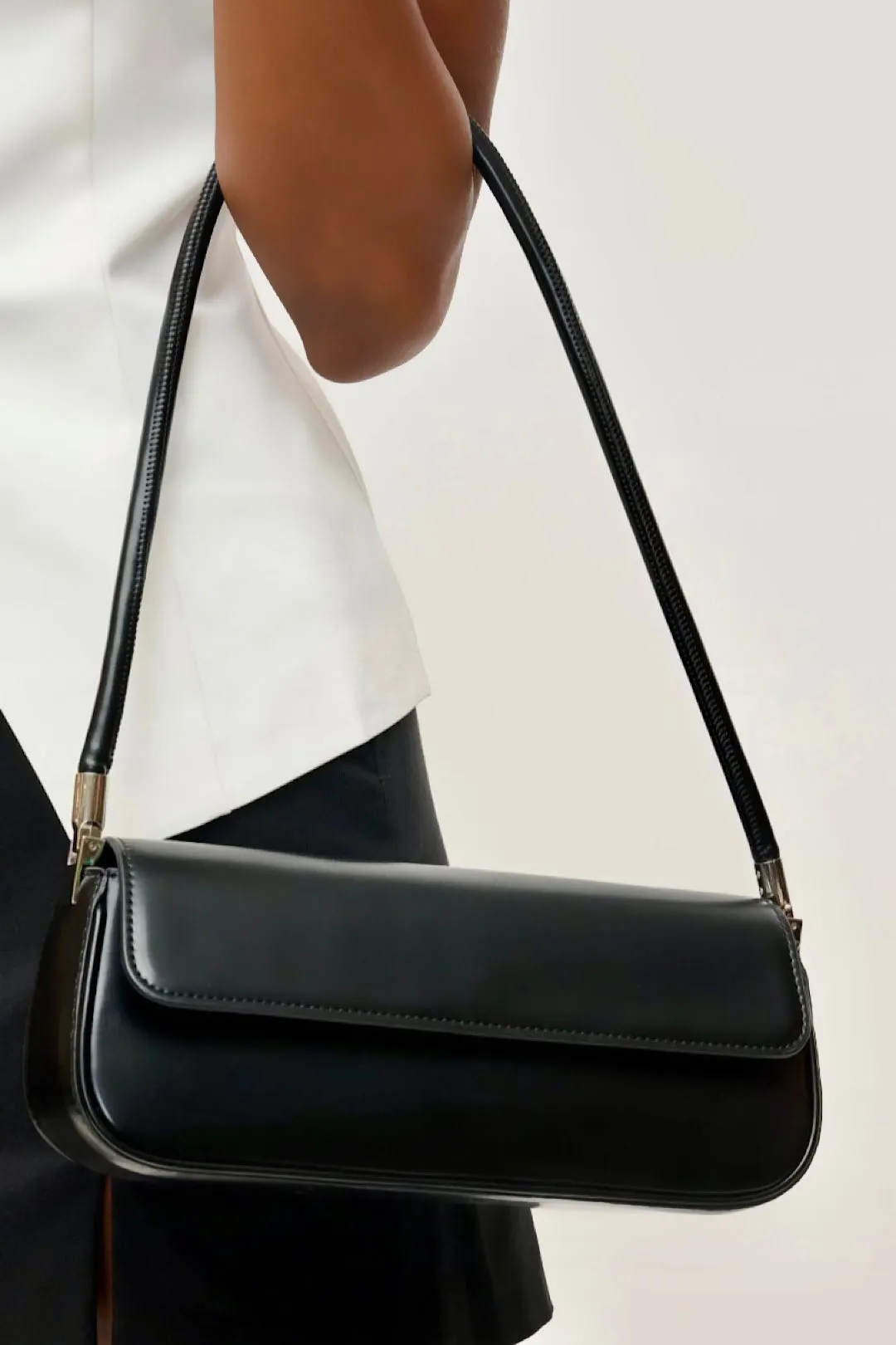 Black Bailey Shoulder Bag
