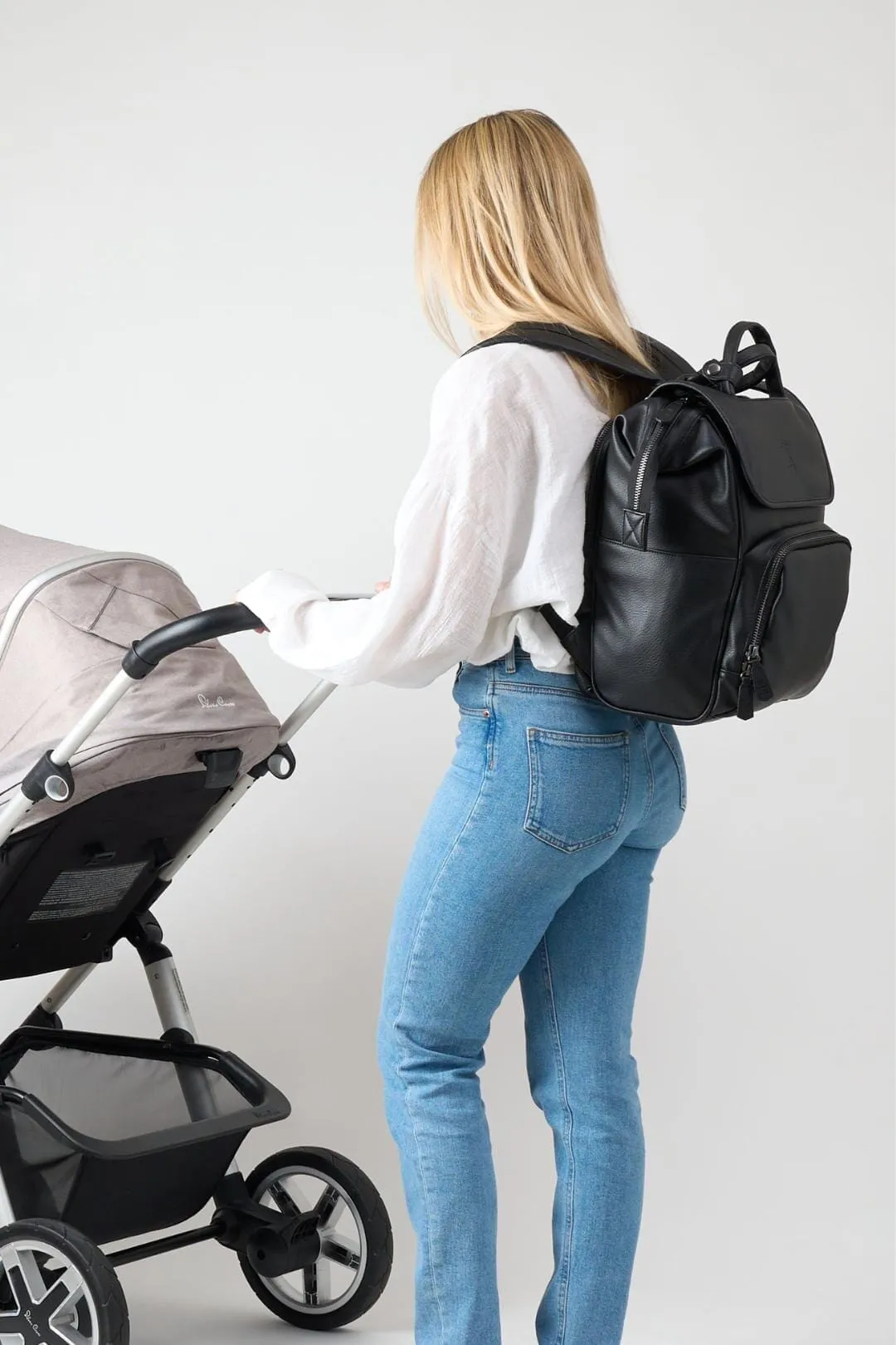 Bounty (2.0) Changing Backpack