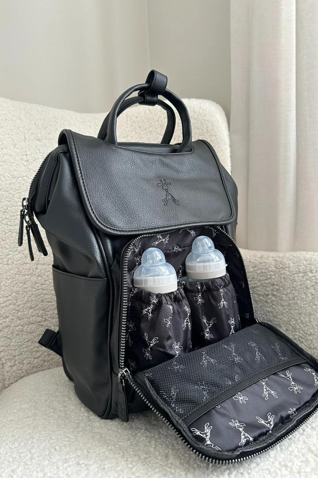 Bounty (2.0) Changing Backpack