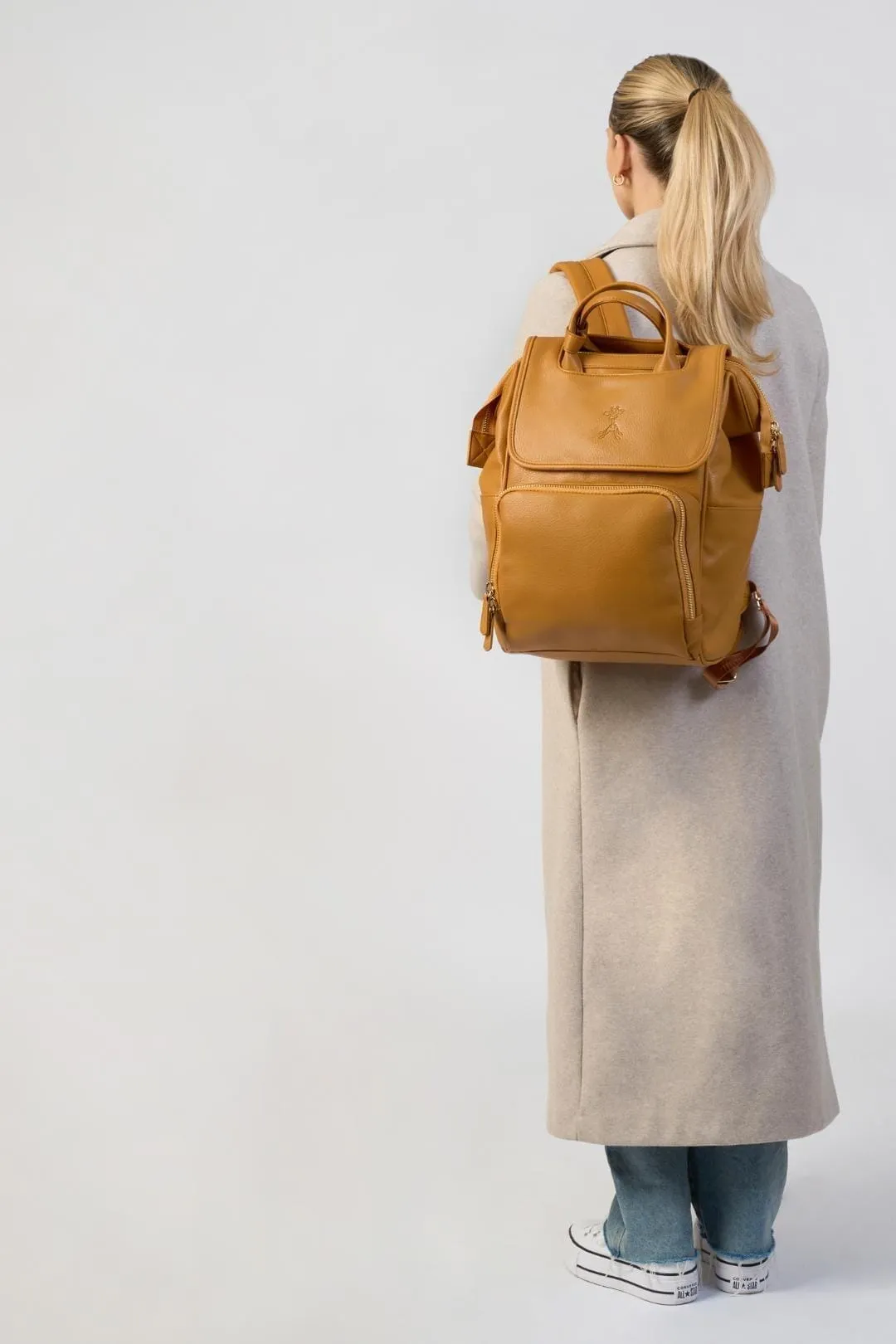 Bounty (2.0) Changing Backpack