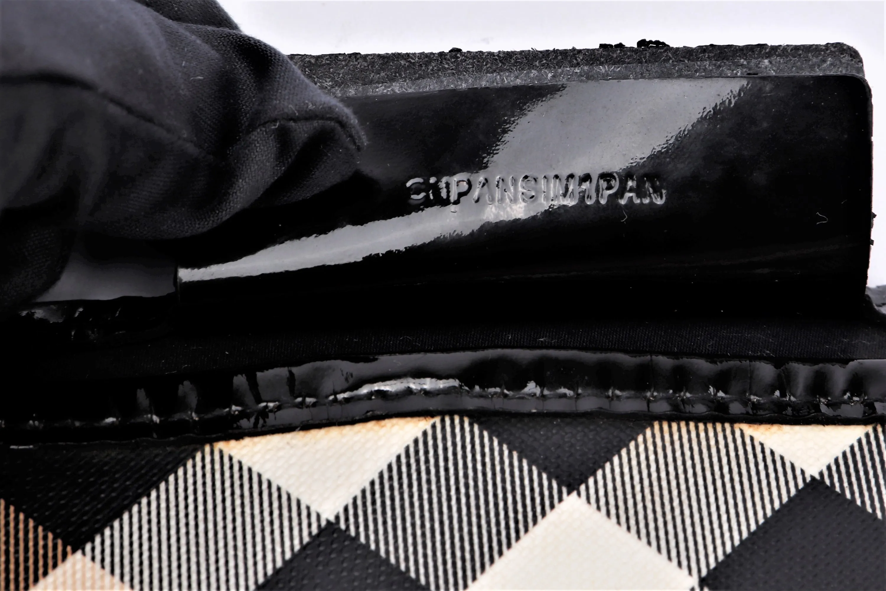 BURBERRY BLACK PATENT NOVA CHECK TOTE, NO DUST COVER & BOX