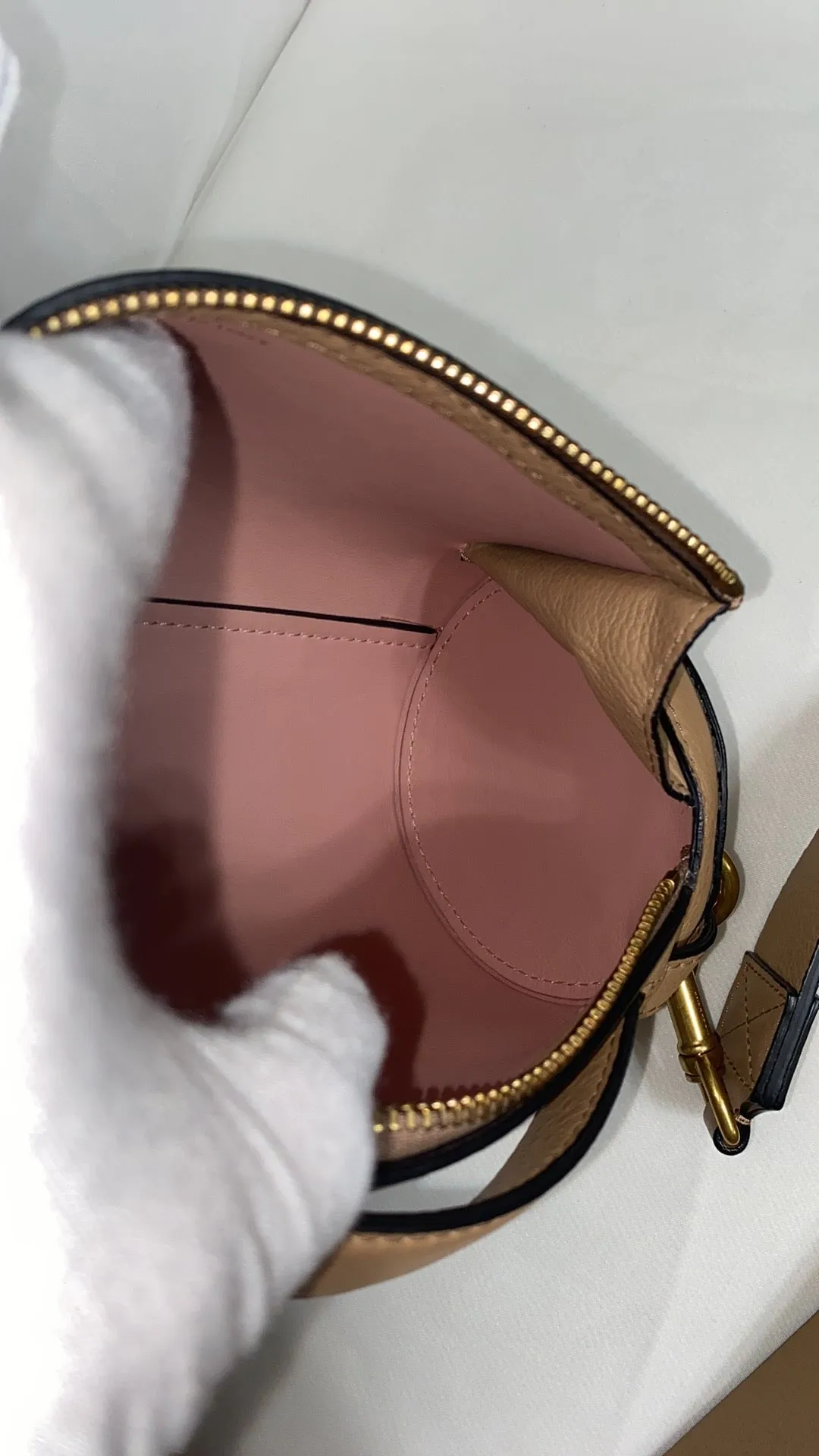 BURBERRY THE EKD LEATHER BARREL BAG IN NEUTRALS/MULTI