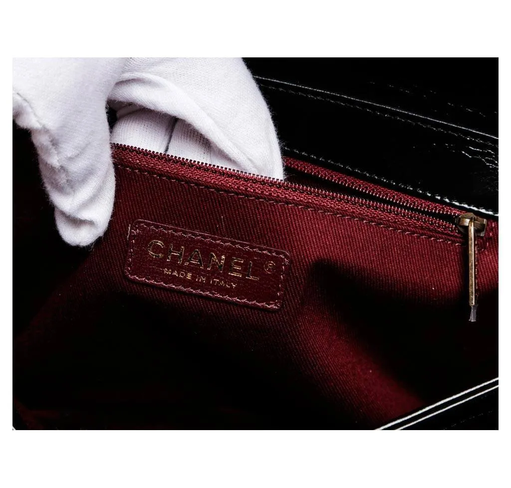Chanel Medium Perfect Edge Black