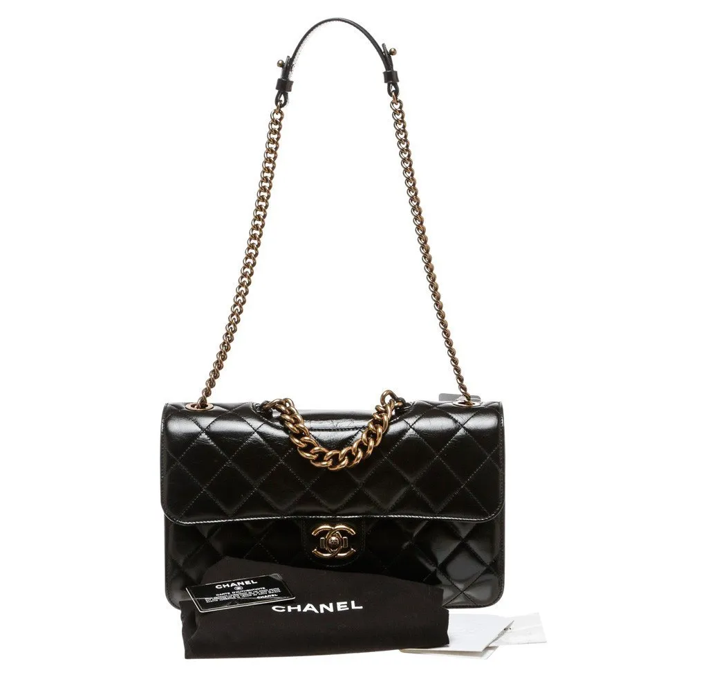 Chanel Medium Perfect Edge Black
