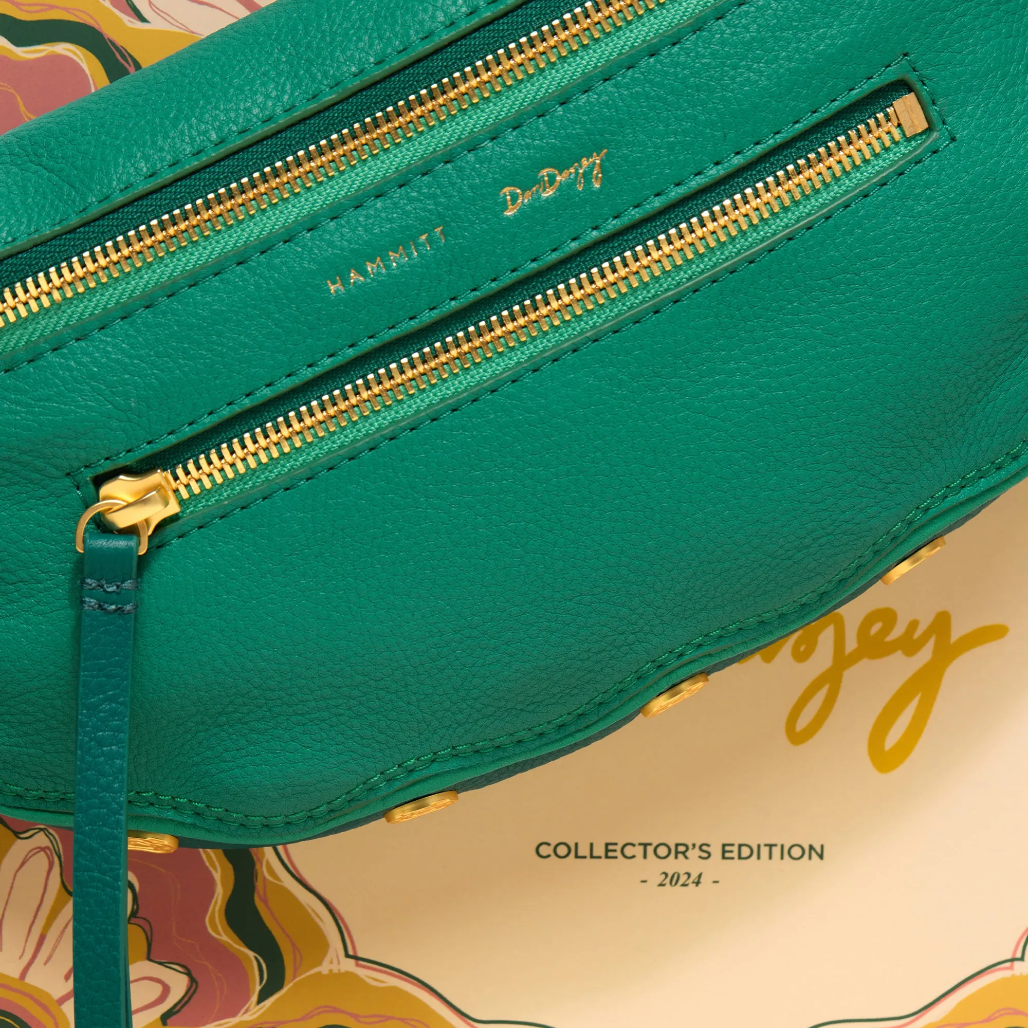 Charles Crossbody | Wavy Dazey/Brushed Gold Dazey Rivet | Med