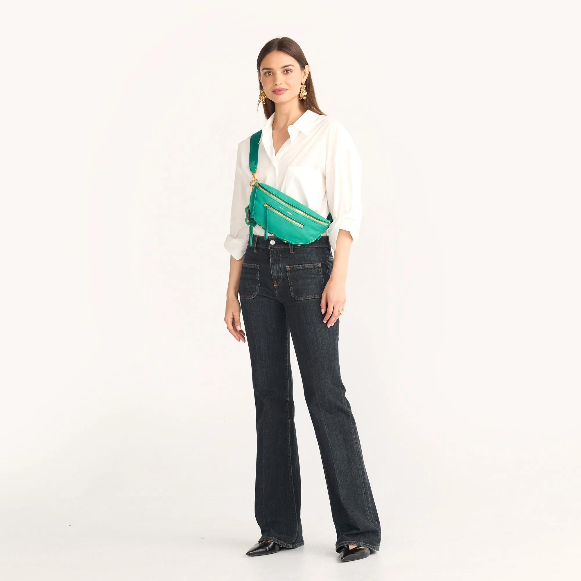 Charles Crossbody | Wavy Dazey/Brushed Gold Dazey Rivet | Med