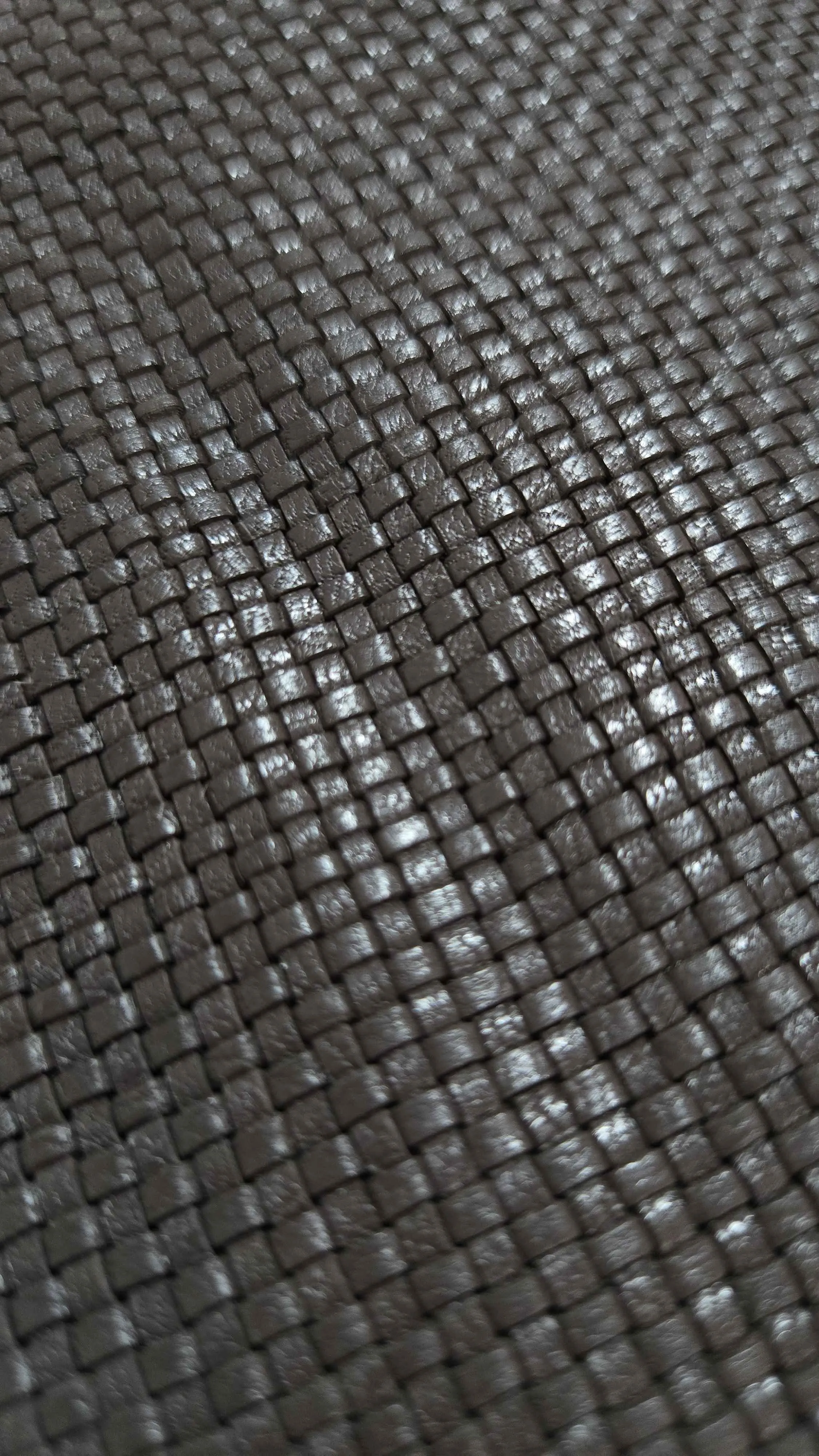CHECK TOTE IN GREY