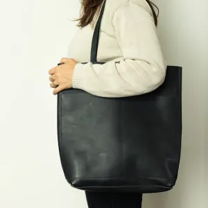 Classic Leather Tote {Black}