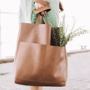Classic Leather Tote {Brown}