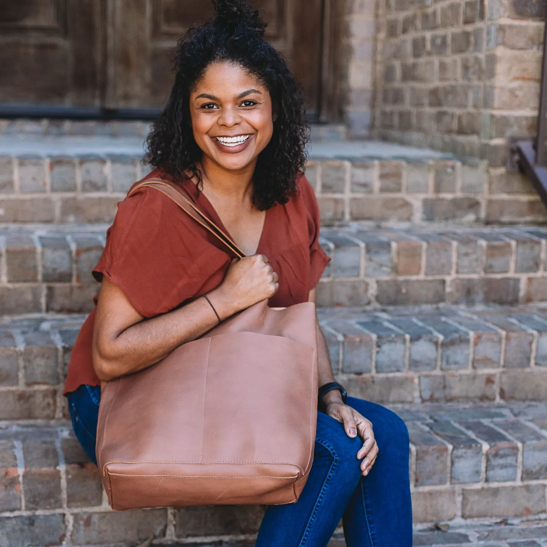 Classic Leather Tote {Brown}