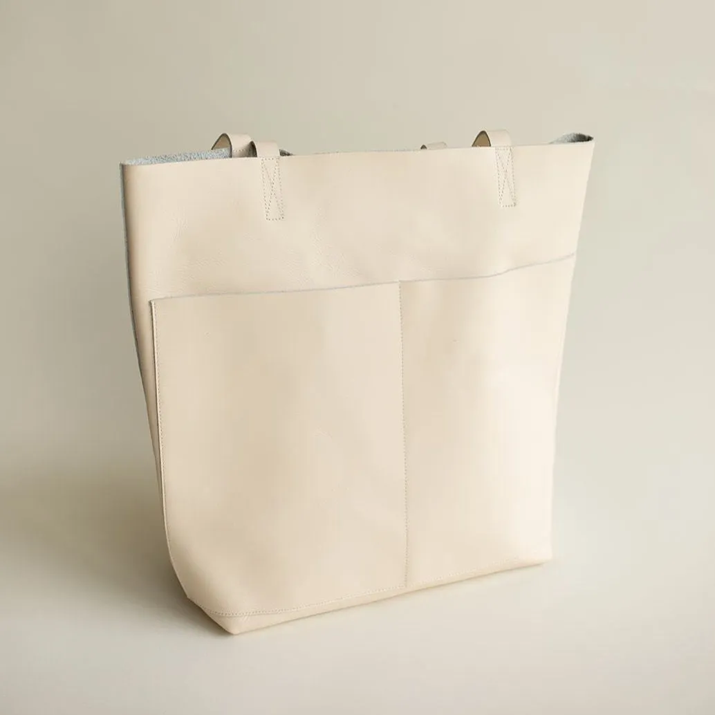 Classic Leather Tote {Cream}