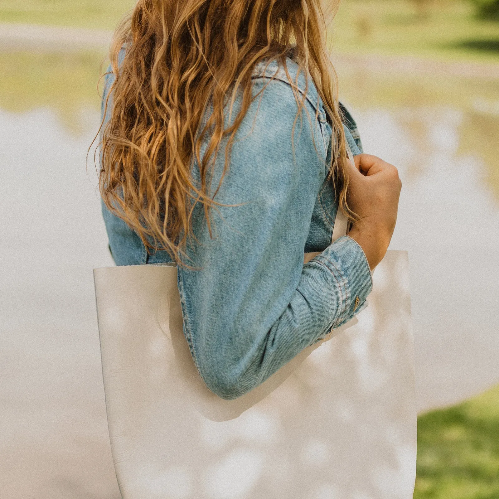 Classic Leather Tote {Cream}