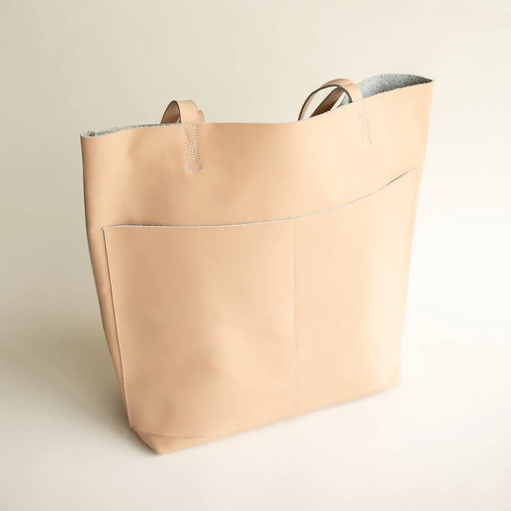 Classic Leather Tote {Nude Blush}