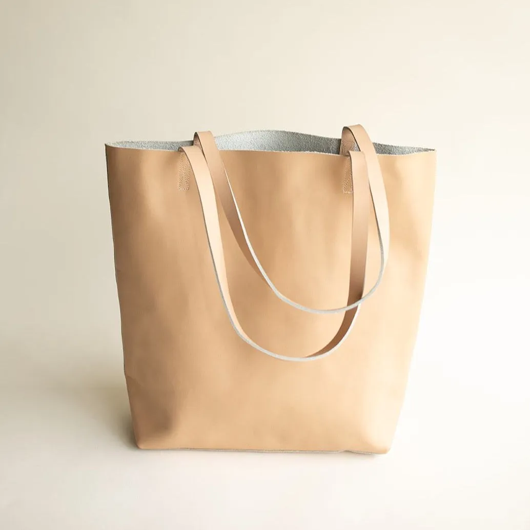 Classic Leather Tote {Nude Blush}