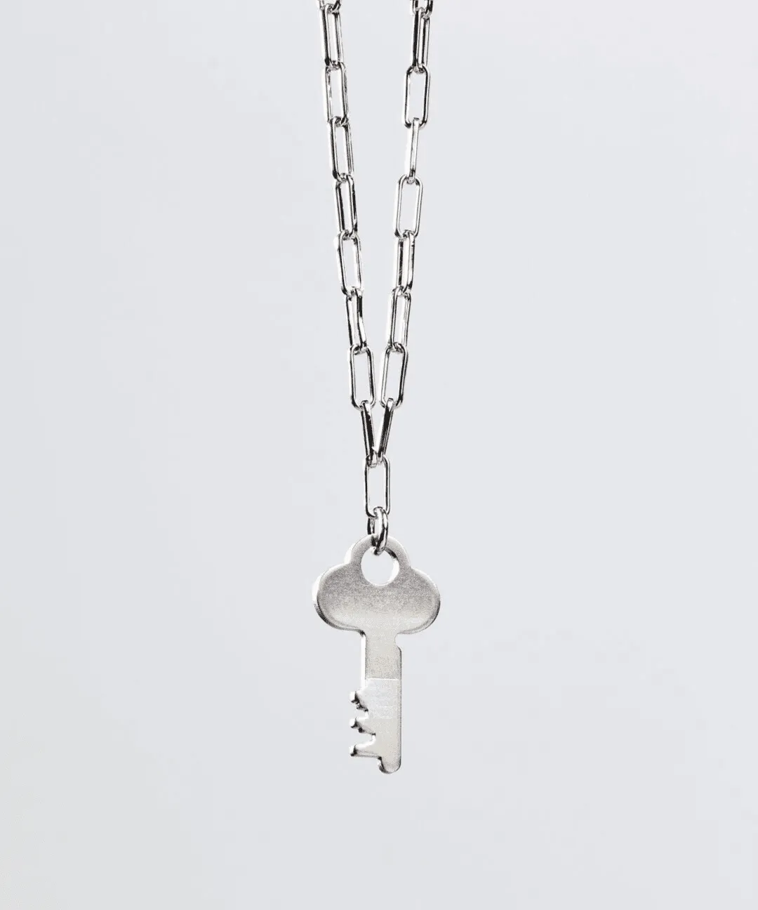 Dainty Maya Key Brooklyn Chain Necklace