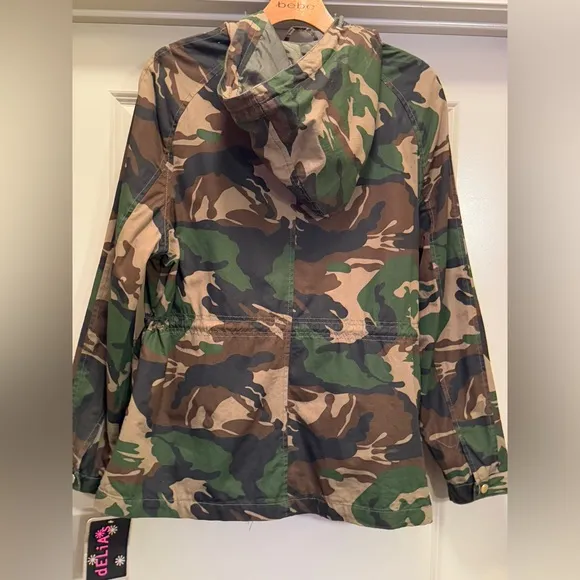 Delia’s Green Y2K Camouflage Utility Jacket size L