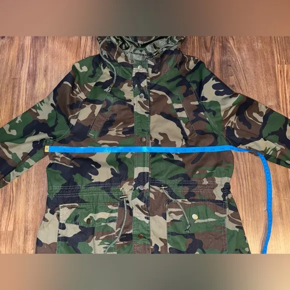 Delia’s Green Y2K Camouflage Utility Jacket size L