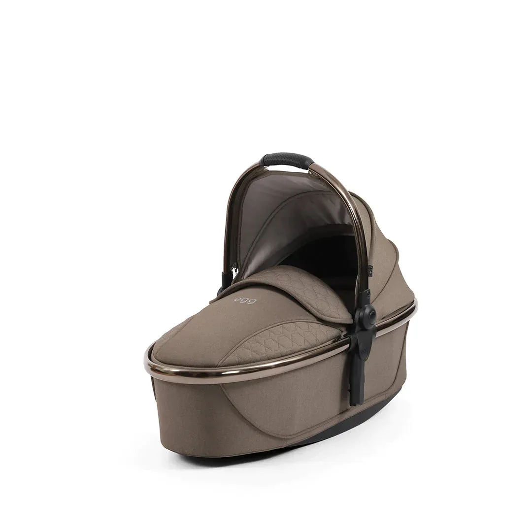 egg3® Luxury Package   egg Shell Car Seat