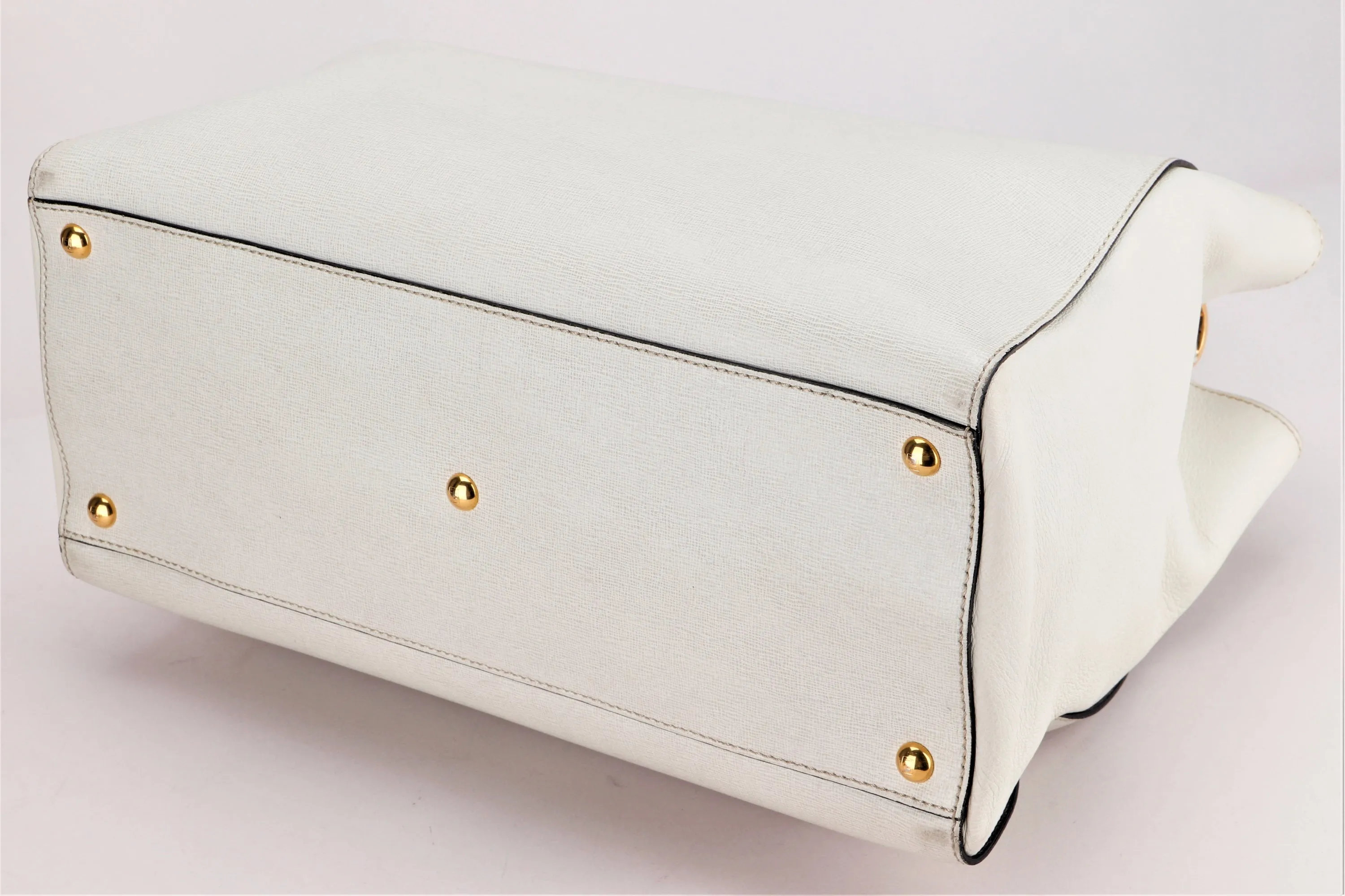 FENDI (8BH250-D7F) 2JOURS TOTE WHITE CALF LEATHER GOLD HARDWARE, WITH STRAP, CARD & DUST COVER