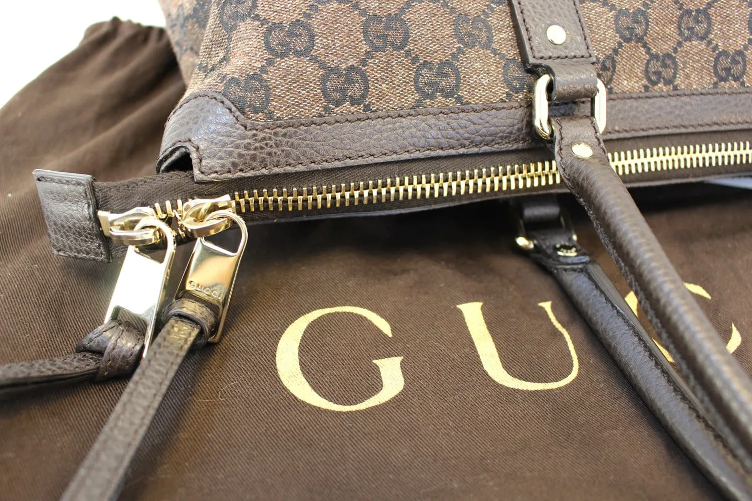 GUCCI GG Canvas 327793 Dark Brown Shoulder Handbag