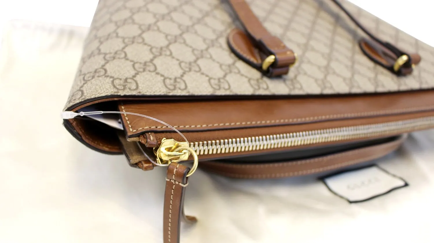 GUCCI GG Supreme Medium Tote Shoulder Bag 415721