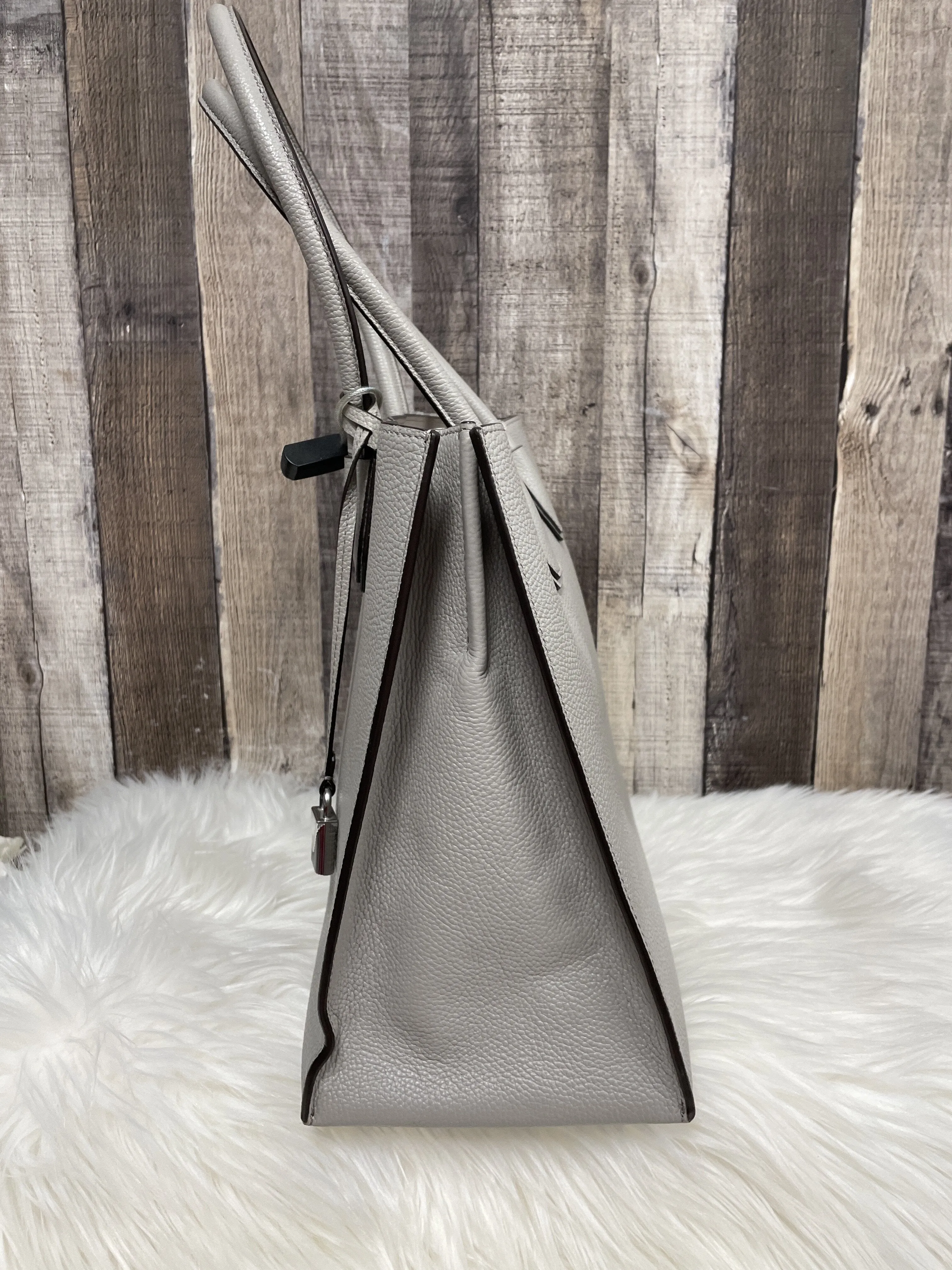 Handbag Designer By Michael Kors  Size: Large