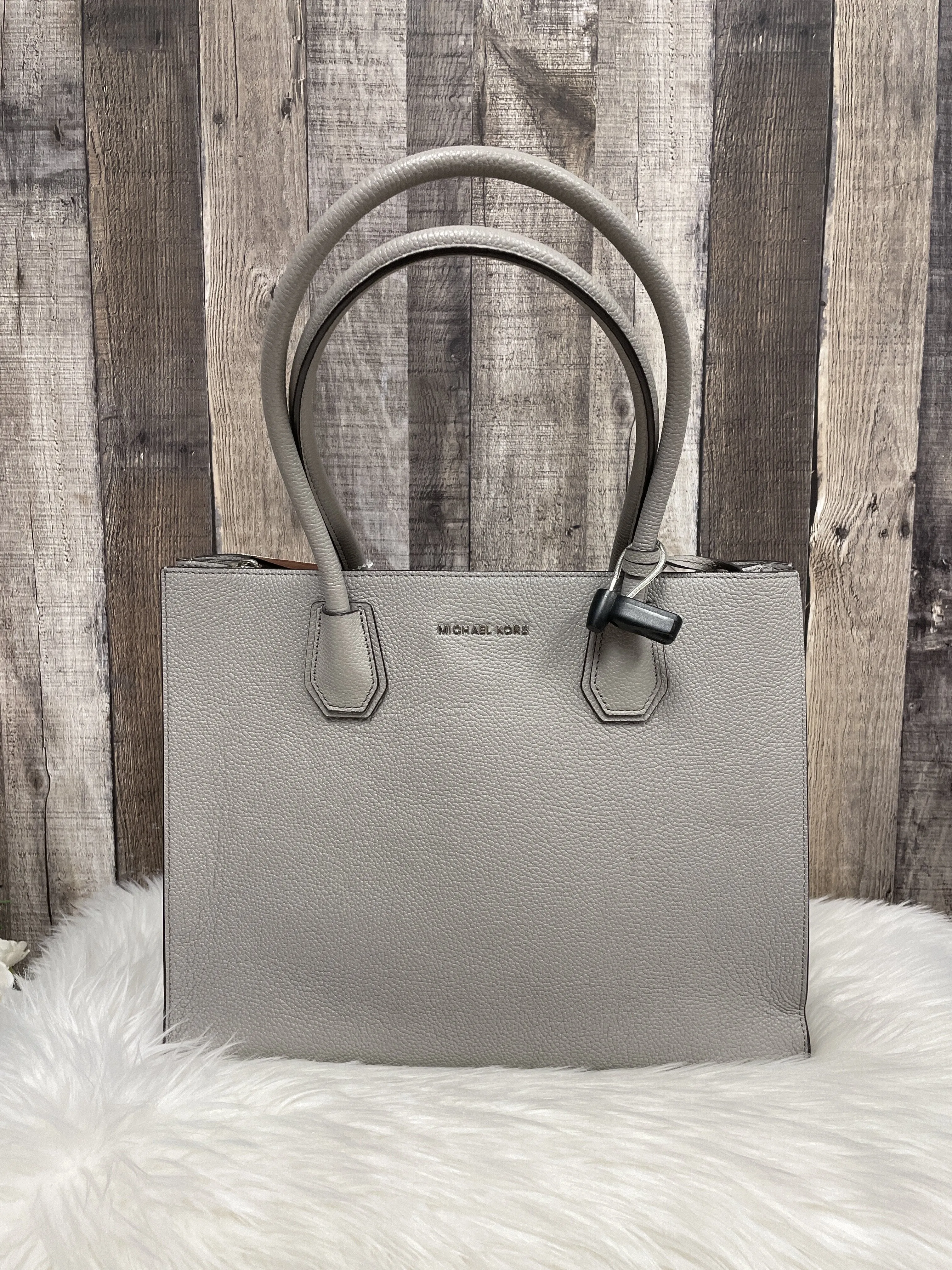 Handbag Designer By Michael Kors  Size: Large