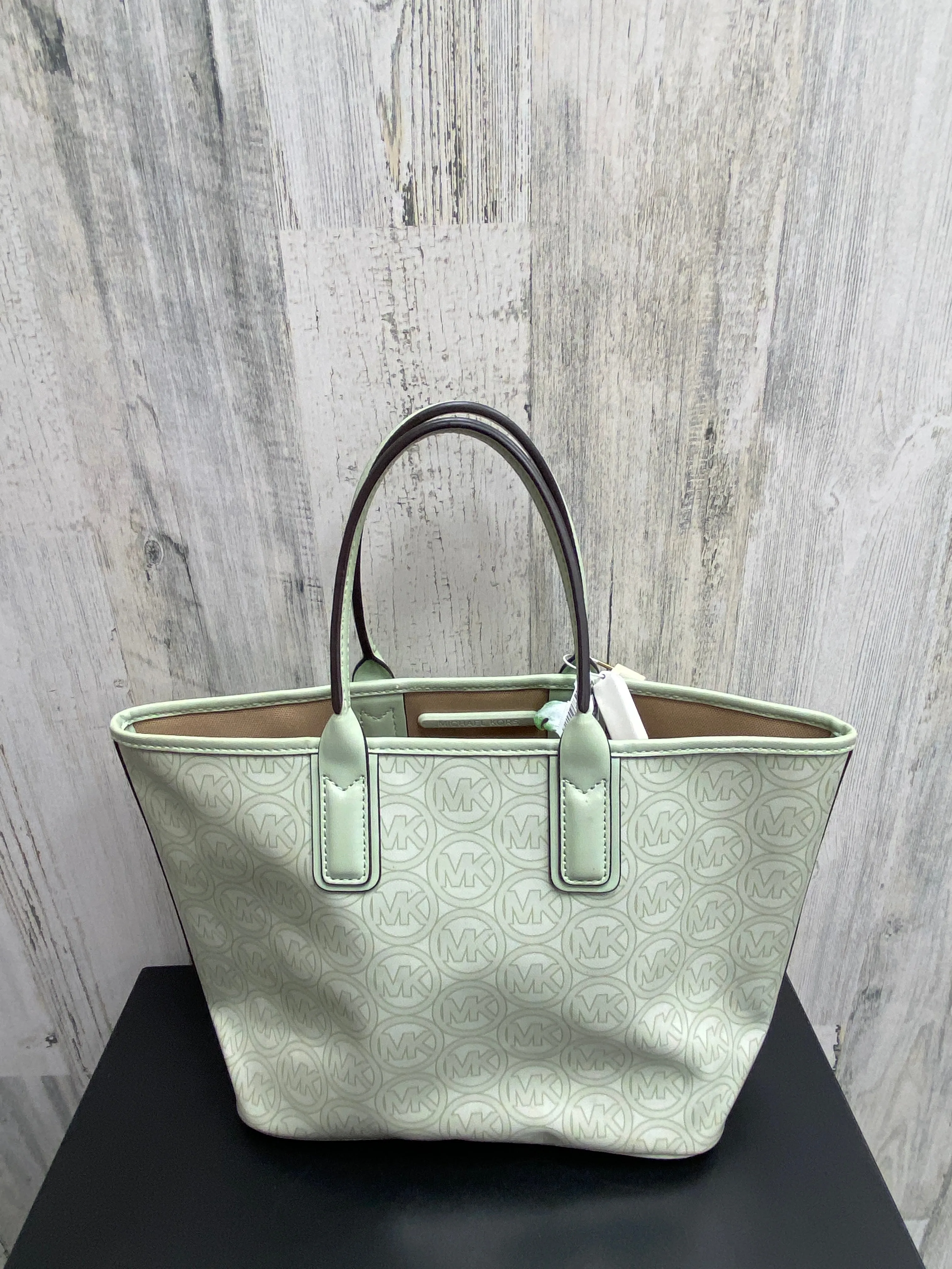 Handbag Designer By Michael Kors  Size: Medium