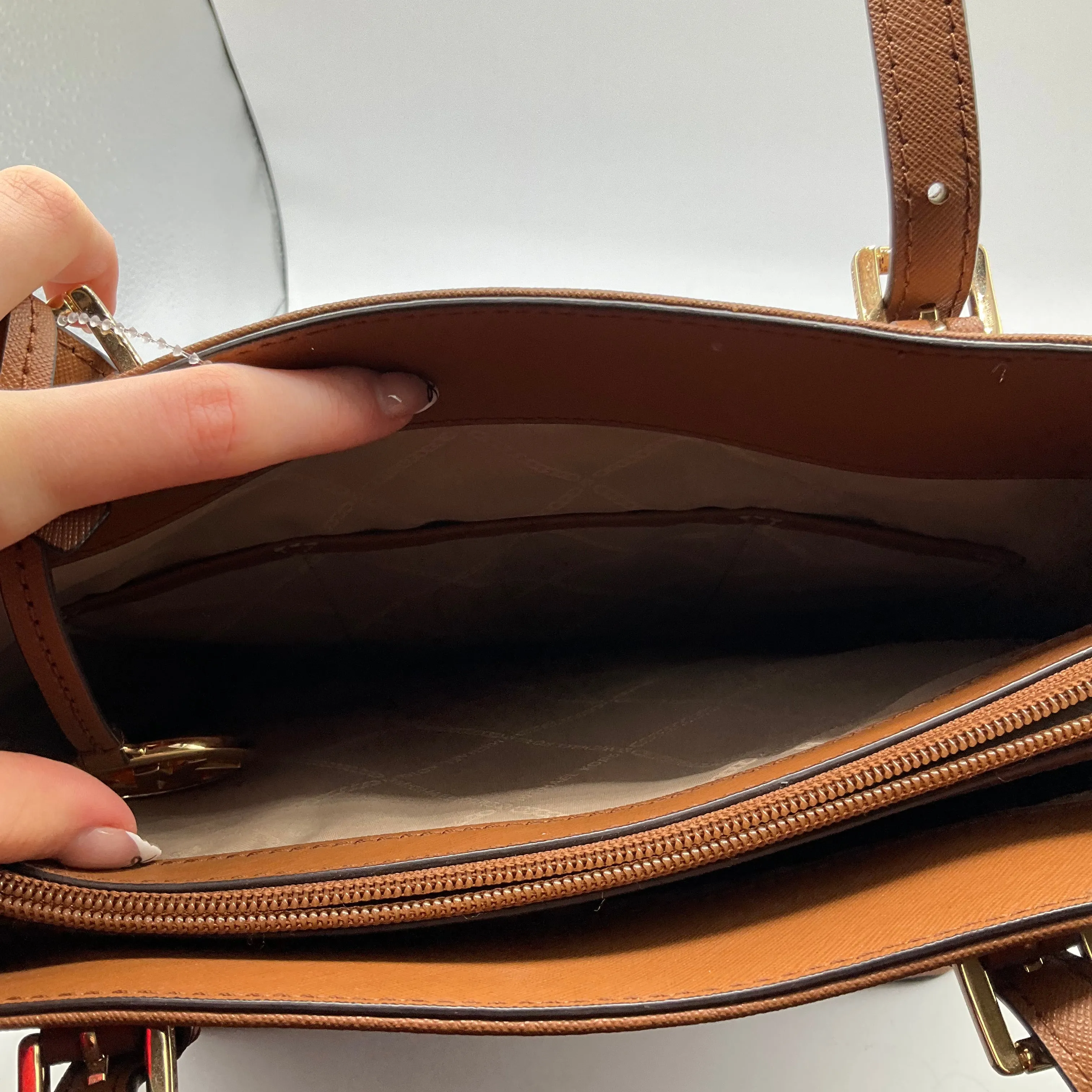 Handbag Designer By Michael Kors  Size: Medium