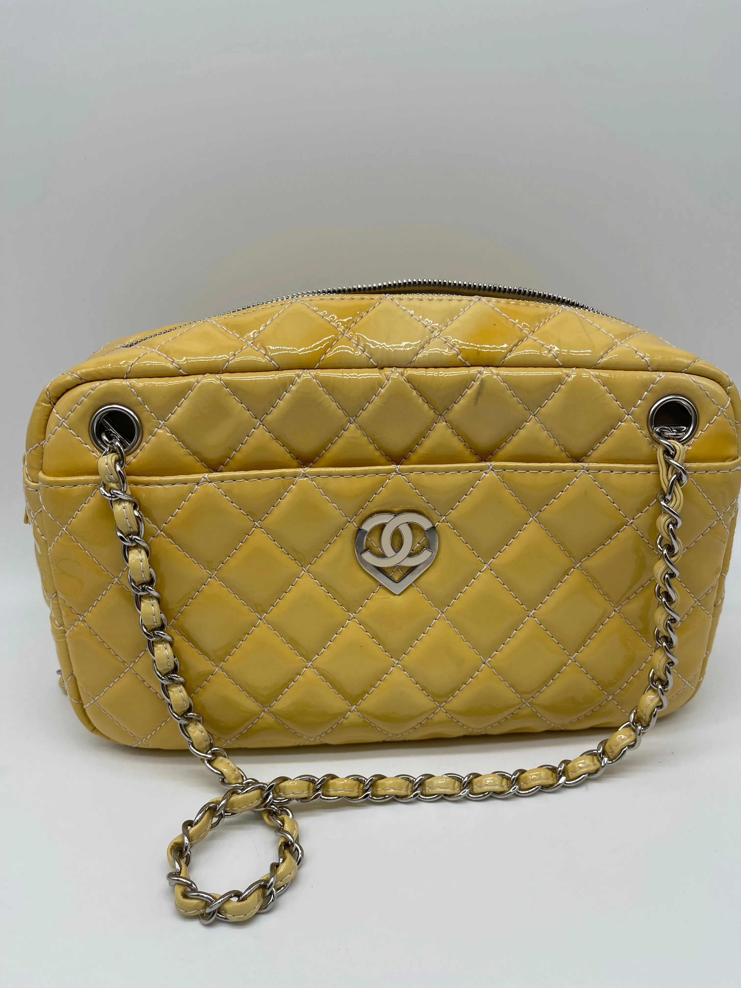 Handbag Luxury Designer By Chanel, Size: Medium