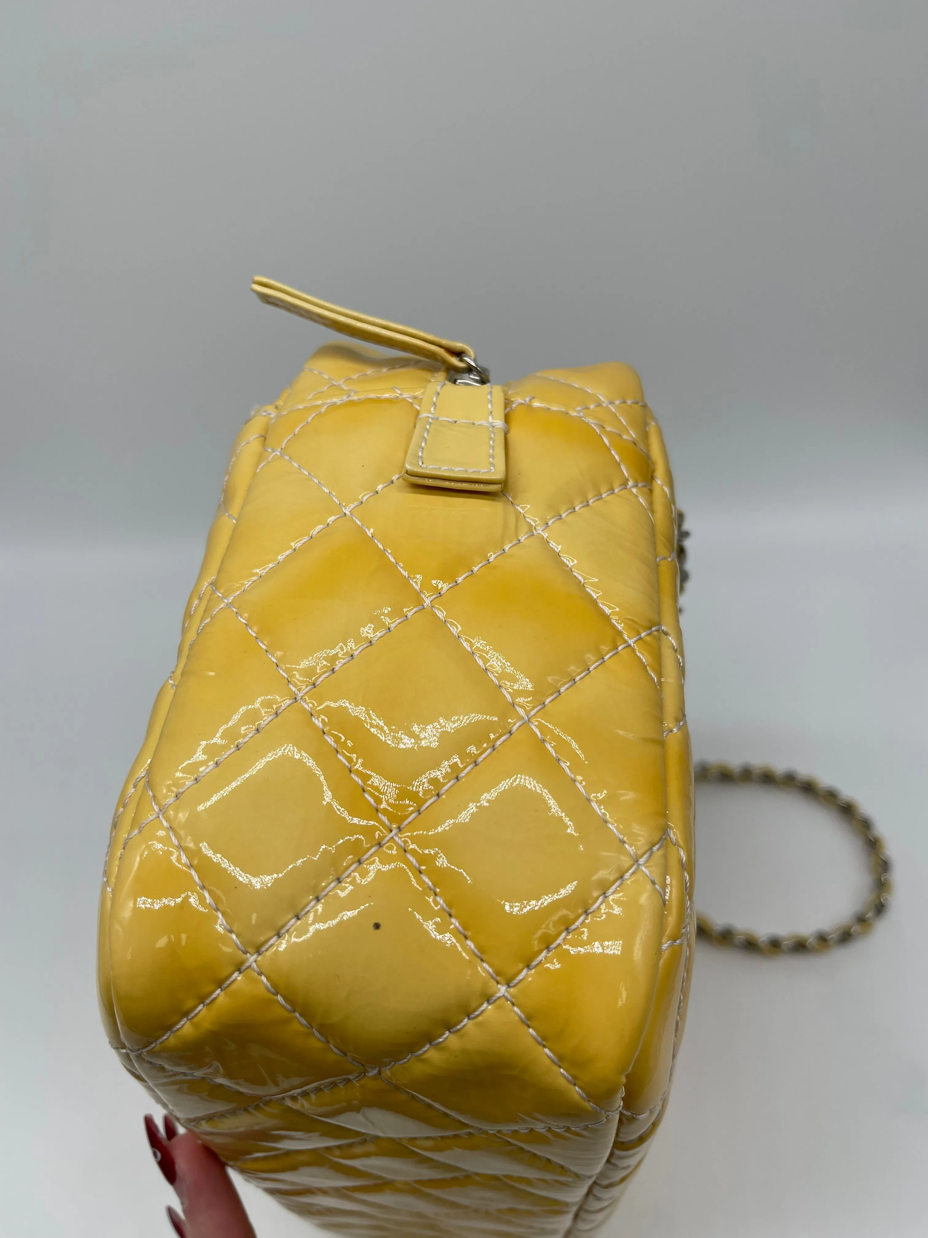 Handbag Luxury Designer By Chanel, Size: Medium