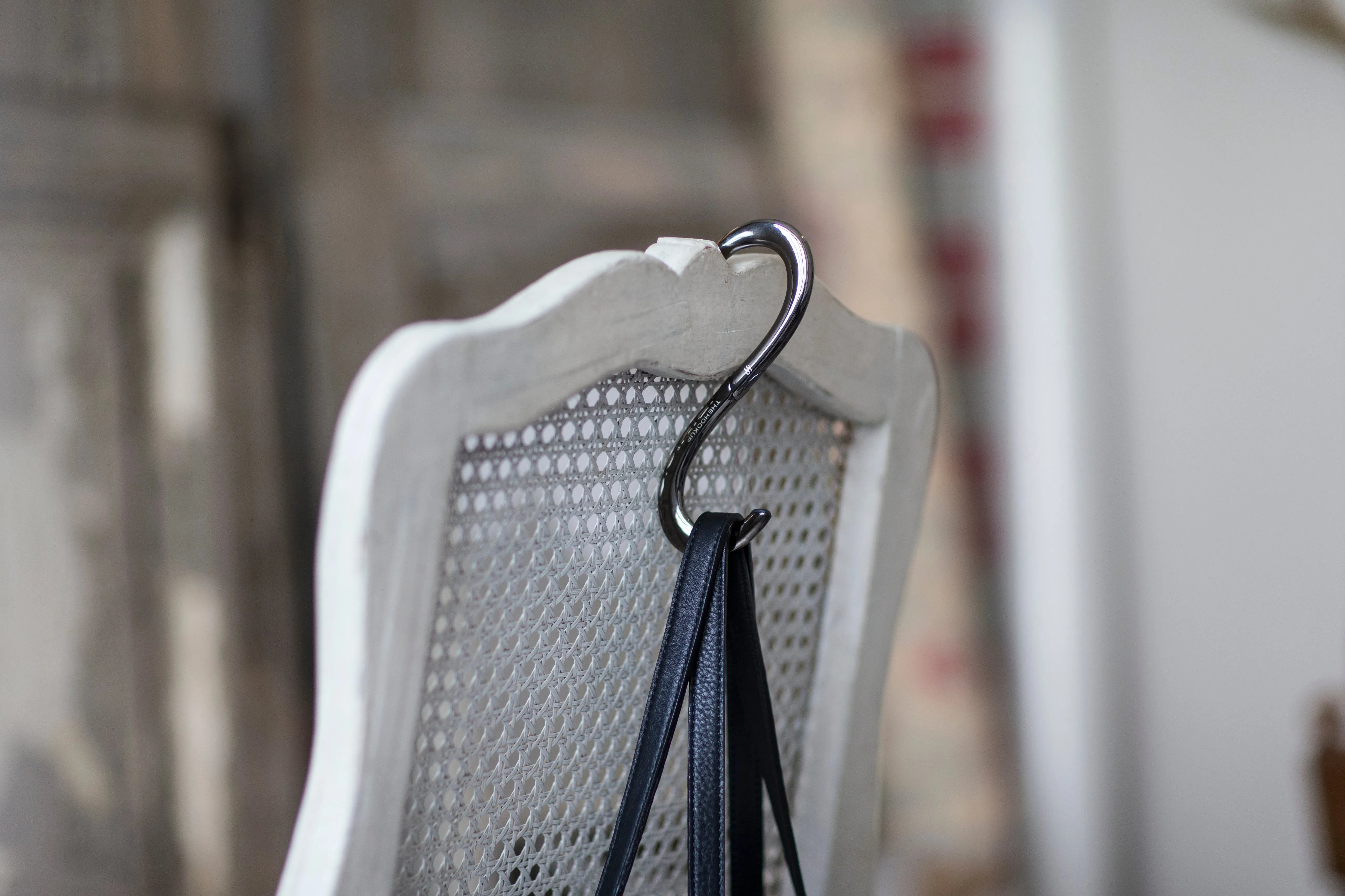 Heart purse hanger black