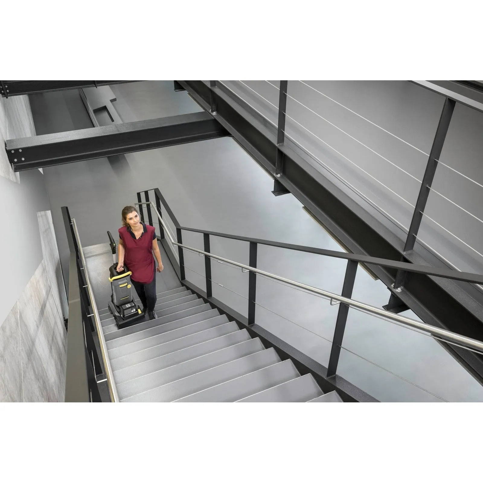 Karcher Cordless Compact Scrubber Drier - BR 30/4 C BP