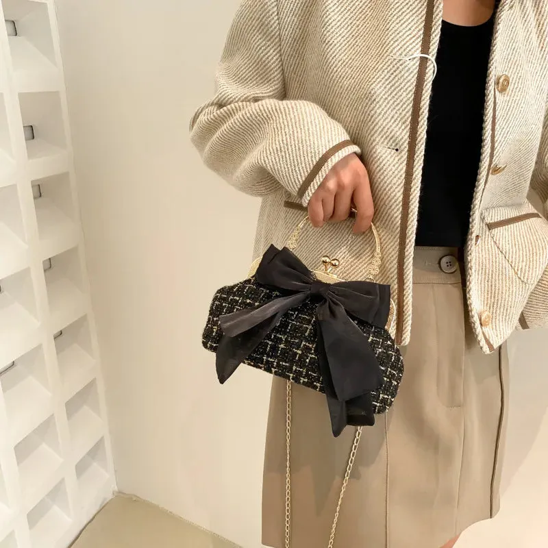 Kawaii Vintage Bow & Chain Tote Bag 🎀 | Adorable Crossbody Purse for Trendy Ladies 💖✨