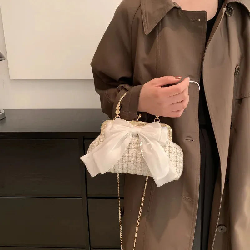 Kawaii Vintage Bow & Chain Tote Bag 🎀 | Adorable Crossbody Purse for Trendy Ladies 💖✨