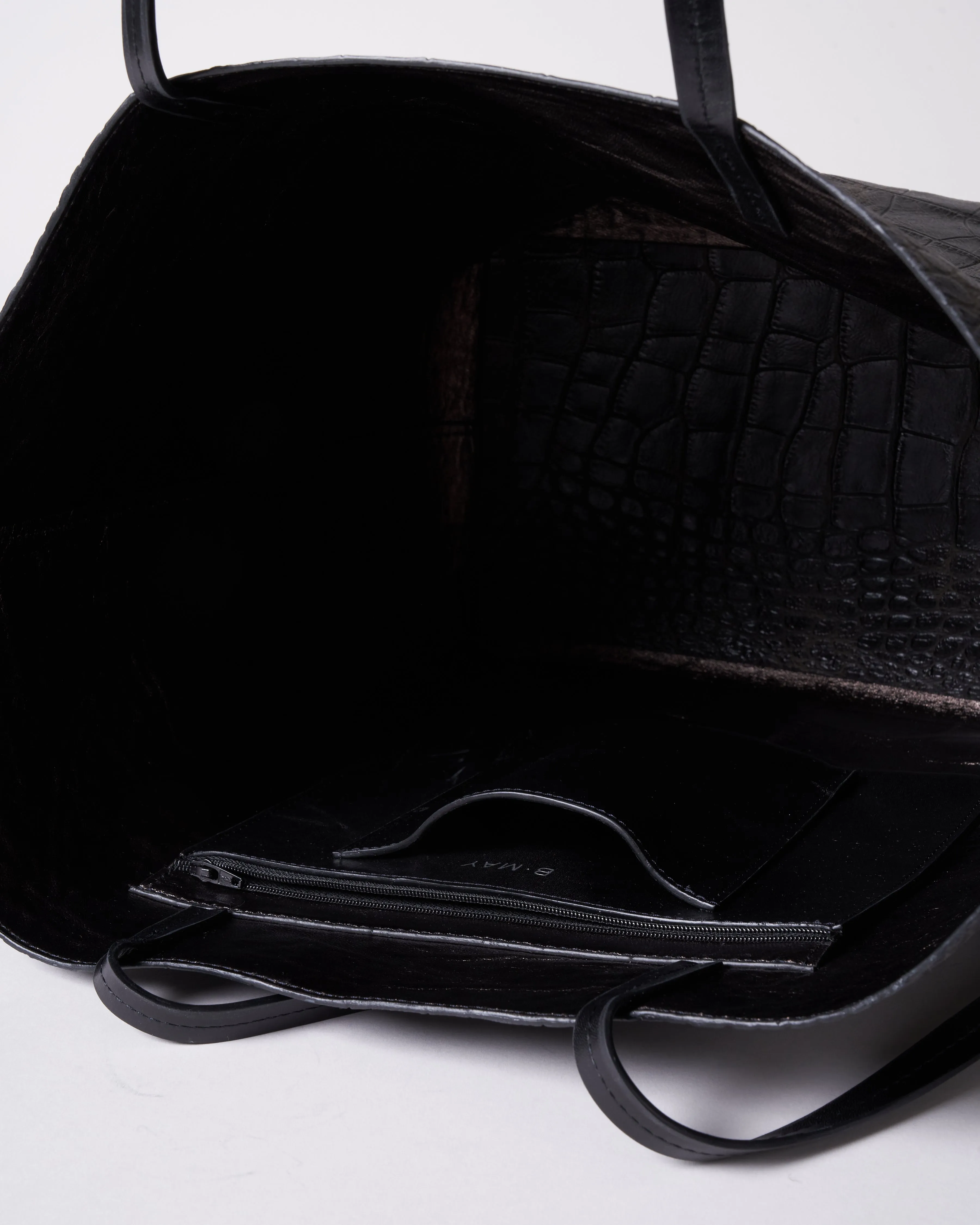 large essential tote - vintage black gator