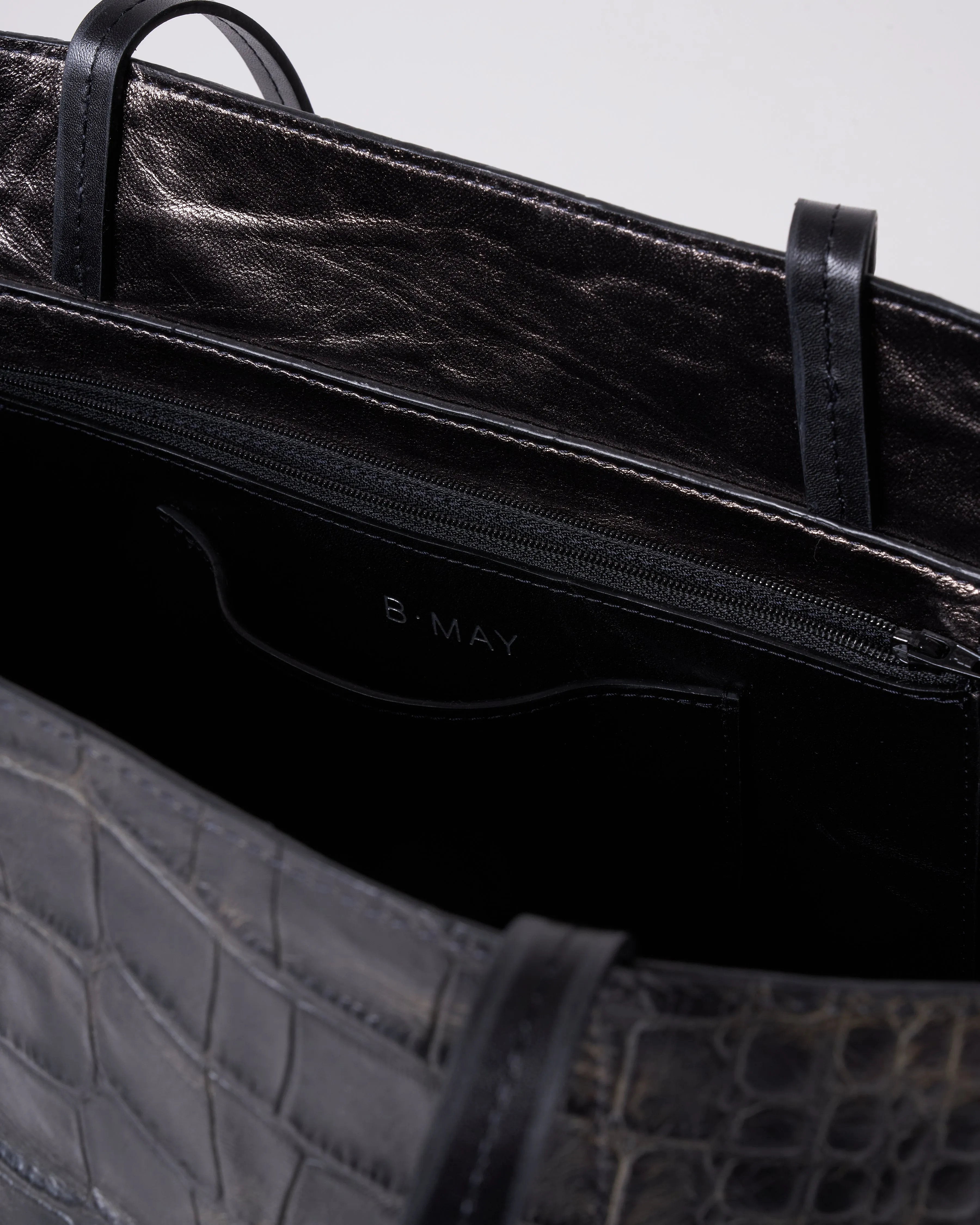 large essential tote - vintage black gator