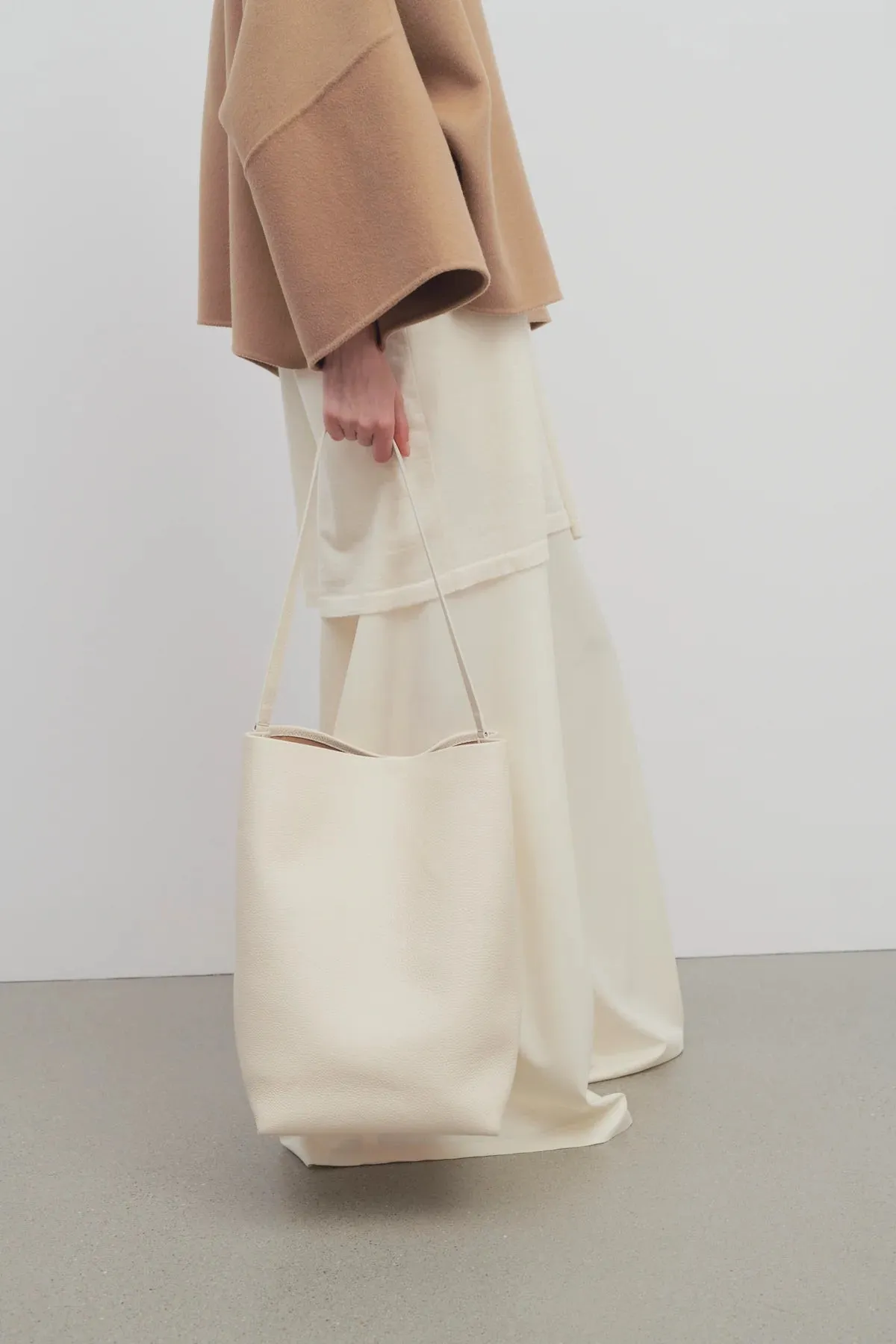 Large NS Tote Hook Bag