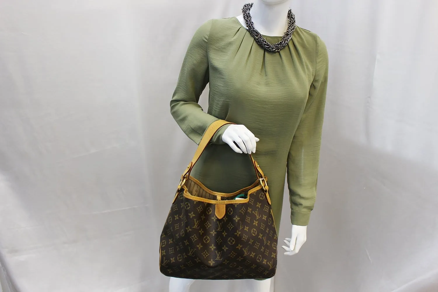 LOUIS VUITTON Monogram Canvas Delightful PM Shoulder Bag
