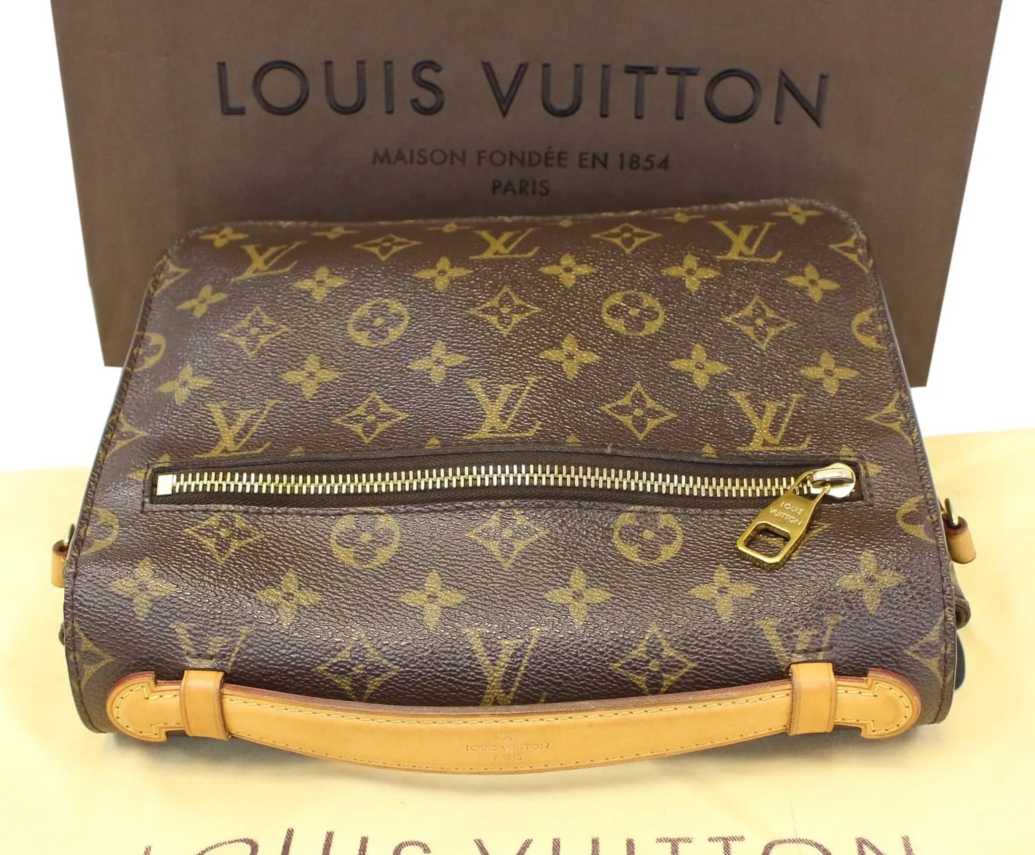LOUIS VUITTON Monogram Canvas Metis Pochette Crossbody Bag